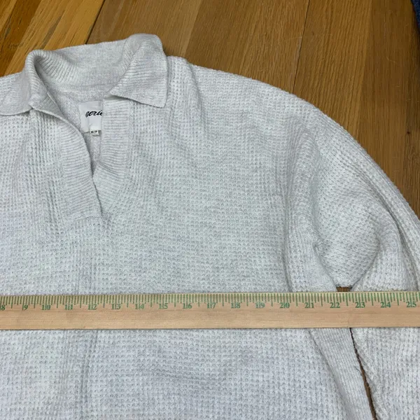Aerie Women XS Waffle Knit Polo Sweater Grey V-Neck Long Sleeve‎ Oversized Top - Image 2