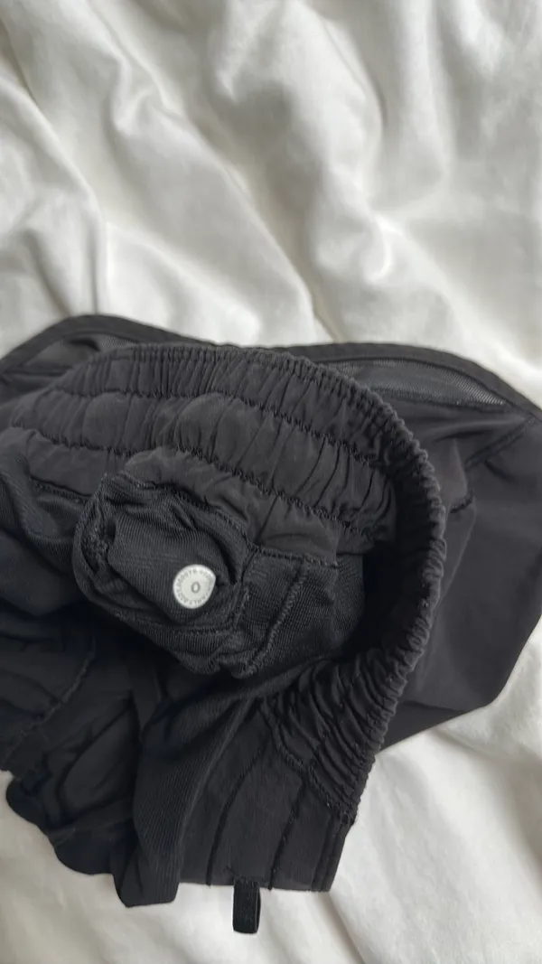 black lululemon high rise 4 inch hotty hot shorts - Image 2