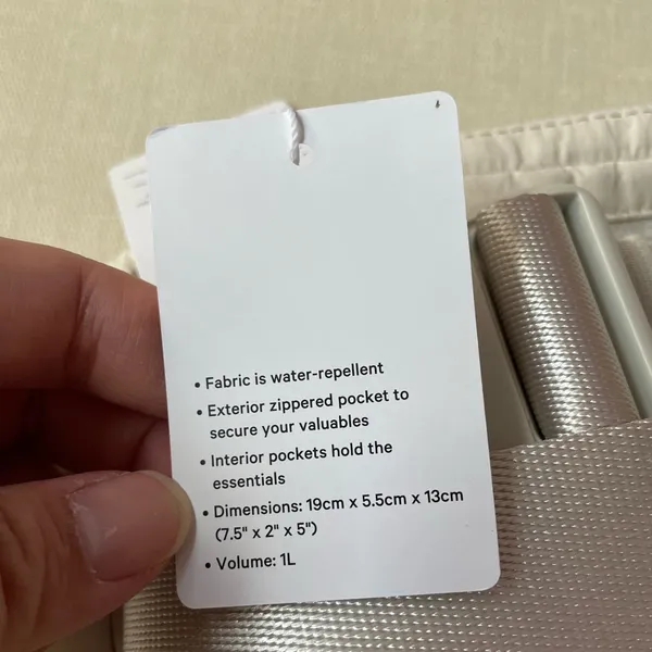 Lululemon Everywhere Belt Bag 1L - White Opal - Image 14