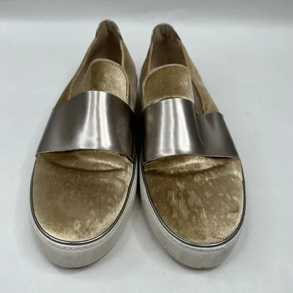Stuart Weitzman Sz 9 The Boyband Gold Gilt Pane Velvet Slip Sneaker Shoe Women's - Image 8