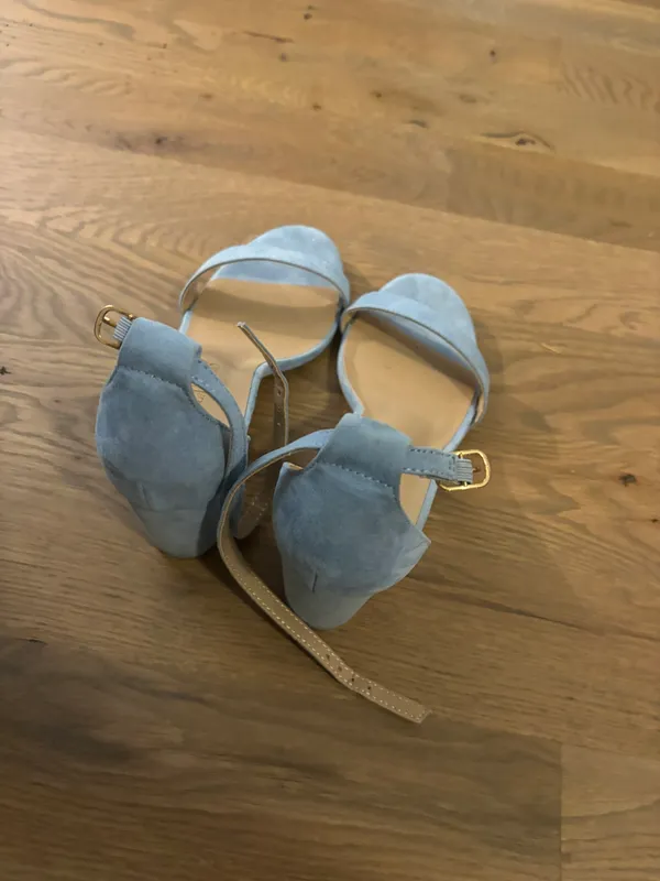 Heels Blue Size 7.5 - Image 2
