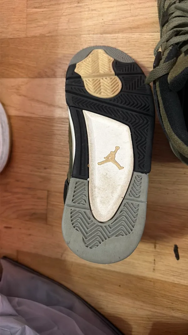 Air Jordan 4 Retro - Image 3
