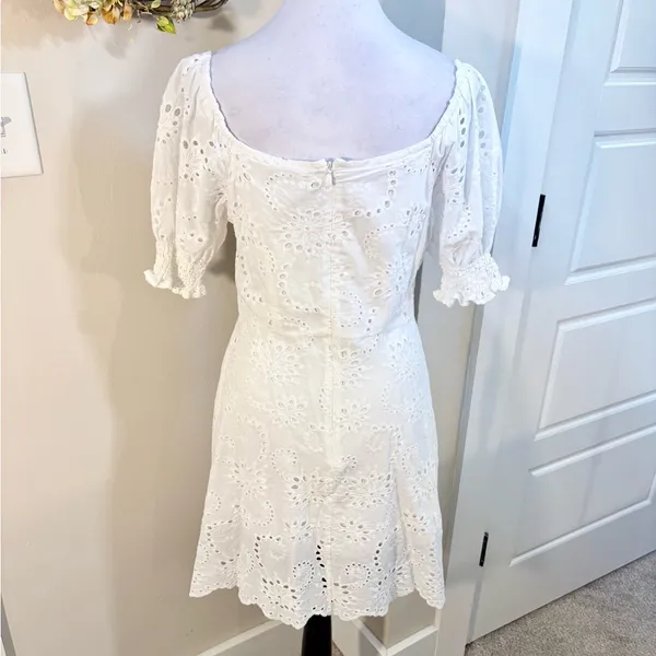 7 For All Mankind White Eyelet Puff Sleeve Babydoll Dress Size M💛 - Image 4