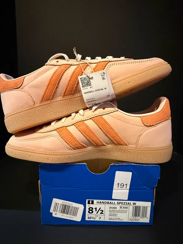 Women’s Adidas Handball Spezial 8.5W - Image 2