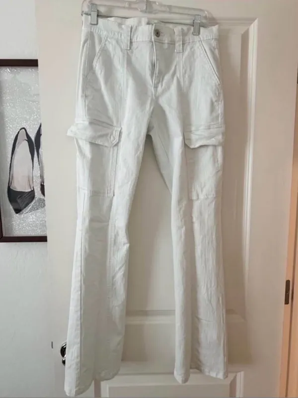 White Wide-Leg Cargo Jeans - Women - Image 3