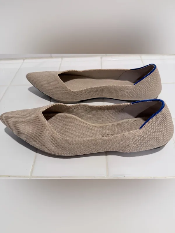 Rothy's Pointed Toe Knit Flats in Light Beige with Blue Trim - Image 9