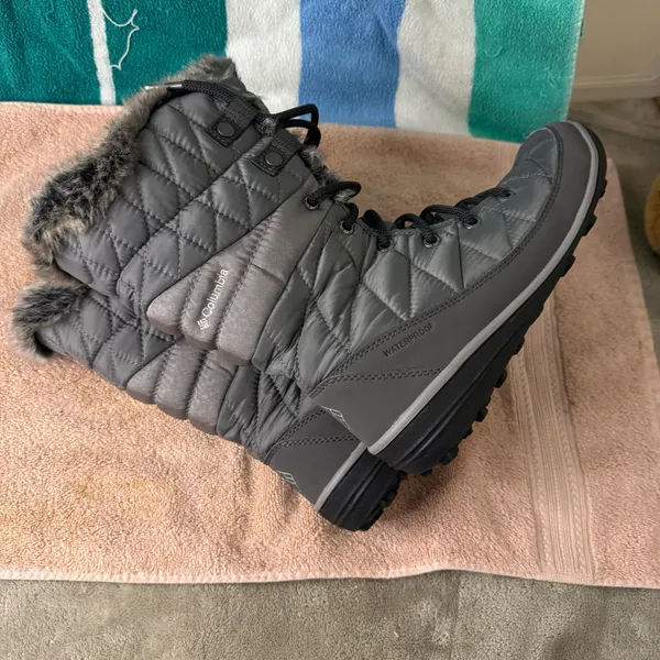 Columbia Waterproof Omni-Grip Tall Black Faux Fur Lace Up Winter Snow Boots 8 - Image 6