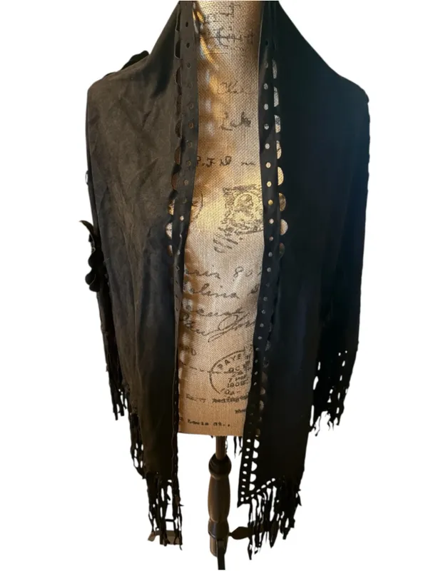 Janice Black Faux Suede Floral Fringe shawl Wrap One Size NWT - Image 3