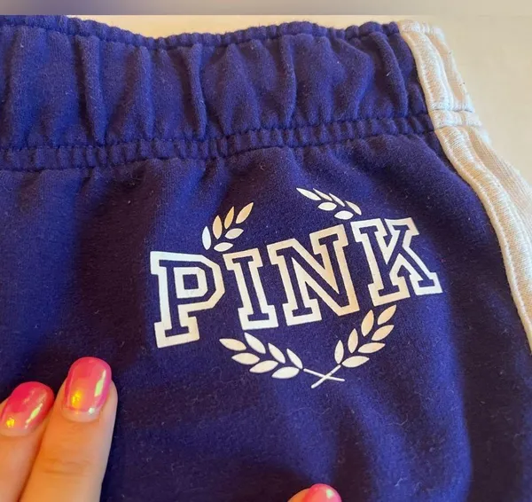 VS PINK comfy lounge drawstring shorts size M - Image 2