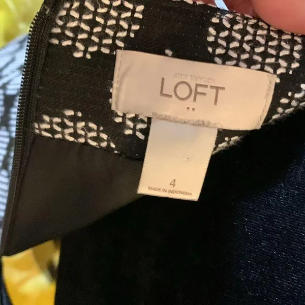 Loft Size 4 Circular Pattern Skirt - Image 7