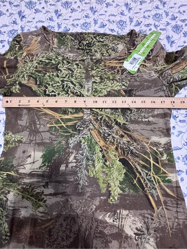 Realtree Outfitters Women’s M Camo MAX-1 Henley Top 3/4 Sleeve Hunting Shirt NWT - Image 9