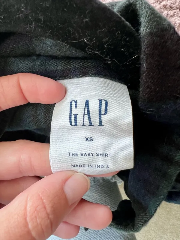 Gap Green and Navy Blue Plaid Button Down Flannel Shirt - Image 3