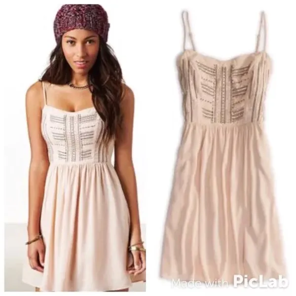 American Eagle Embellished Cut Out Dress Sz 0 - Image 2