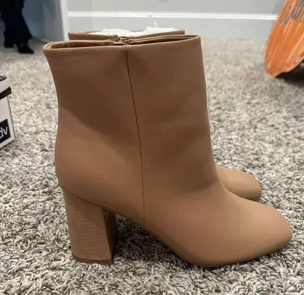 Dolce Vita Booties Size 10 - Image 5