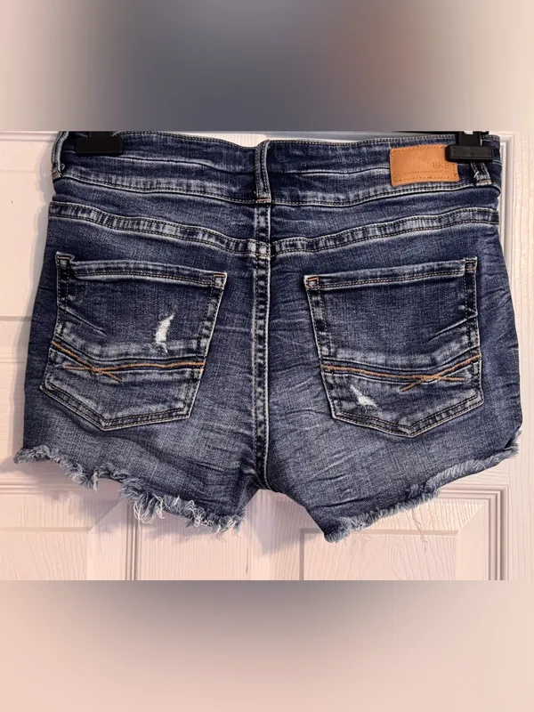 Buckle BKE Gabby High Rise Distressed Double Button Stretch Blue Jean Shorts 26 - Image 3