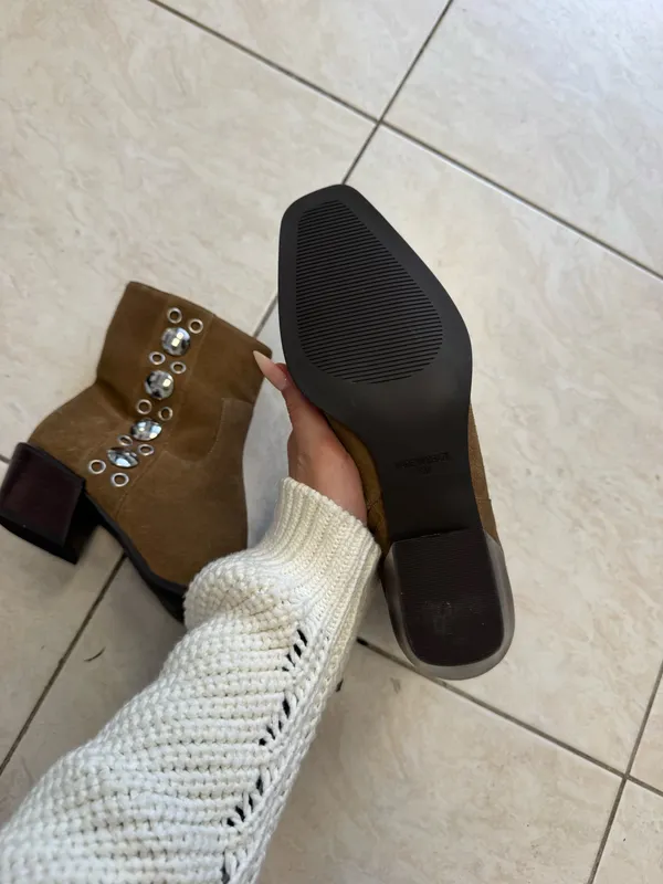 Steve Madden light brown suede ankle booties with silver studs  - Image 4