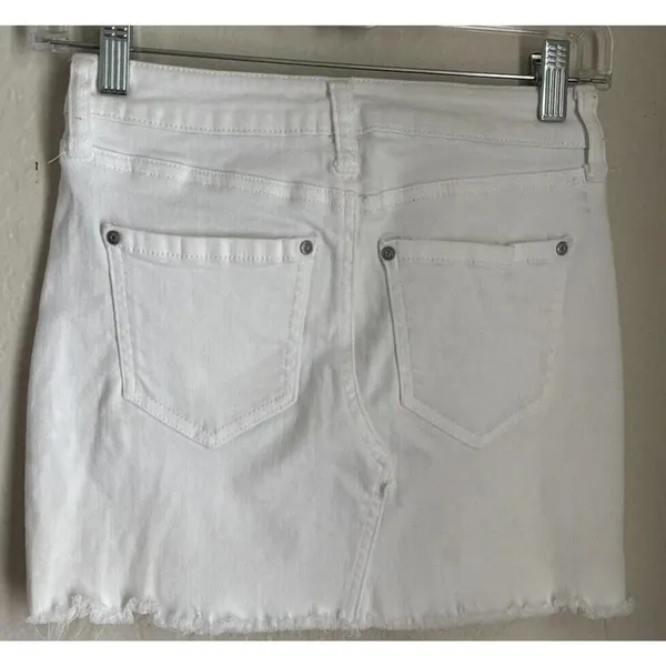 Celebrity Pink white‎ denim mini skirt - Image 4