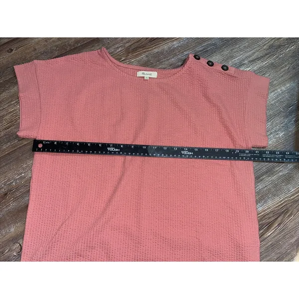 Madewell Knit Short Sleeve Fall Color 3 Button Sleeve Ribbed‎ Blouse Burnt Red - Image 3