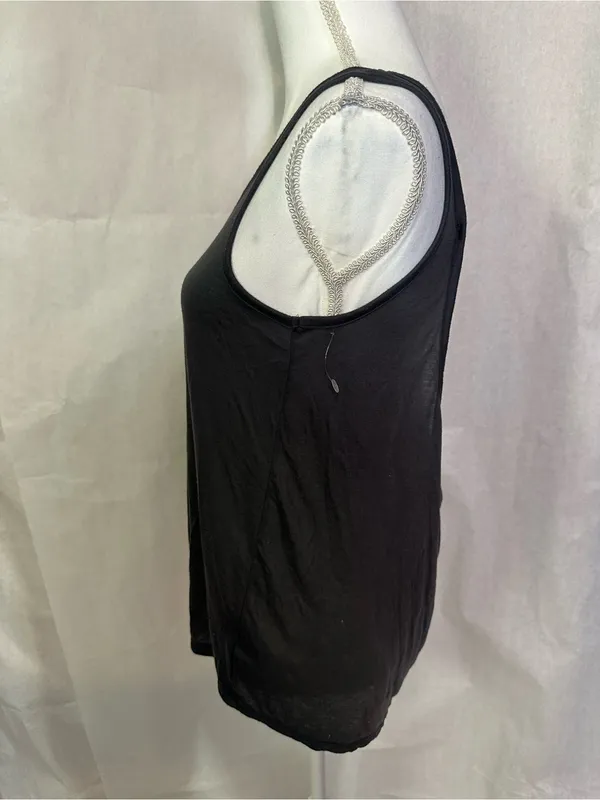 Gymshark Black Women's Scoop Neck Athletic Tank - Image 2