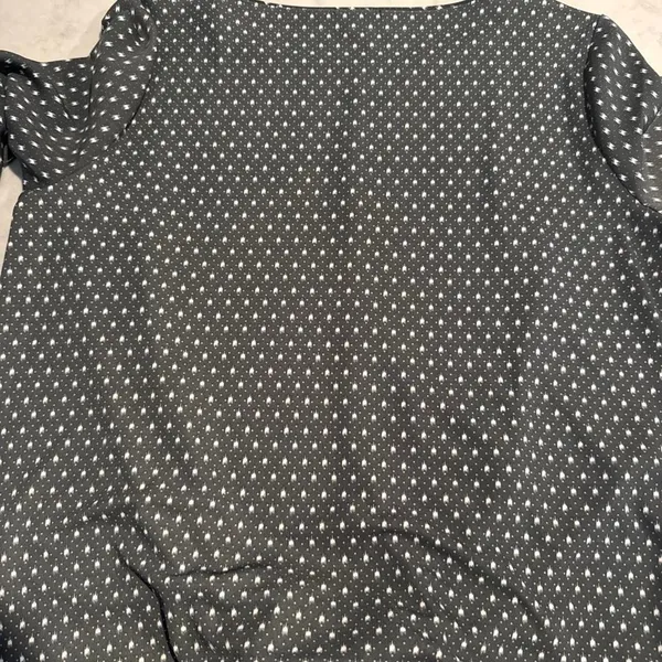 Ann-taylor Women's Black and Grey Blouse - Image 6