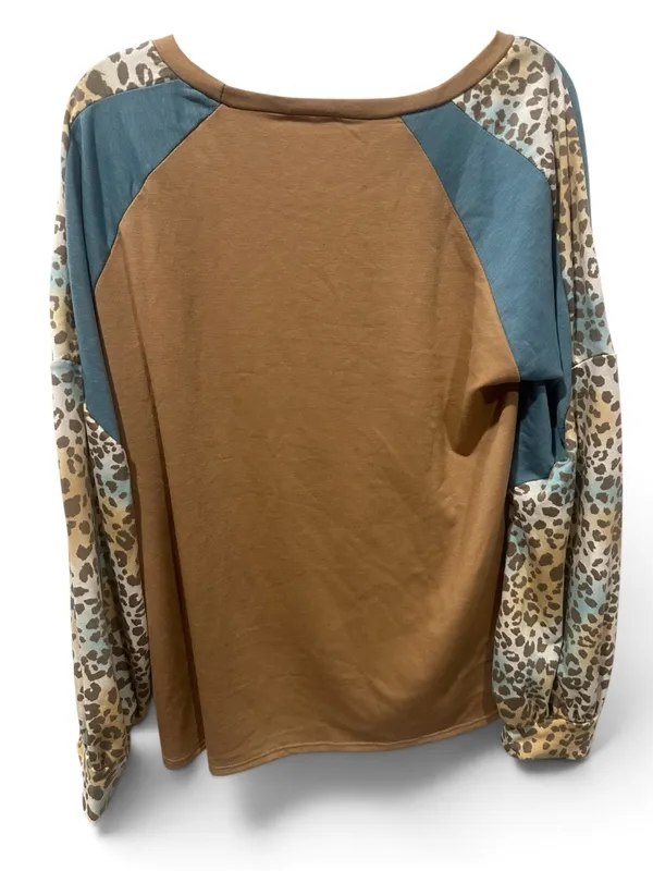 L BiBi Teal and Camel Raglan Top with Leopard Print Sleeves - Image 6
