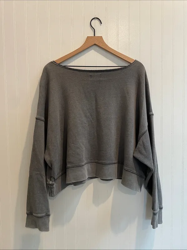 AERIE Boxy Cropped Relaxed Off-Shoulder Sweatshirt Mineral Dye Graphite Size M - Image 3