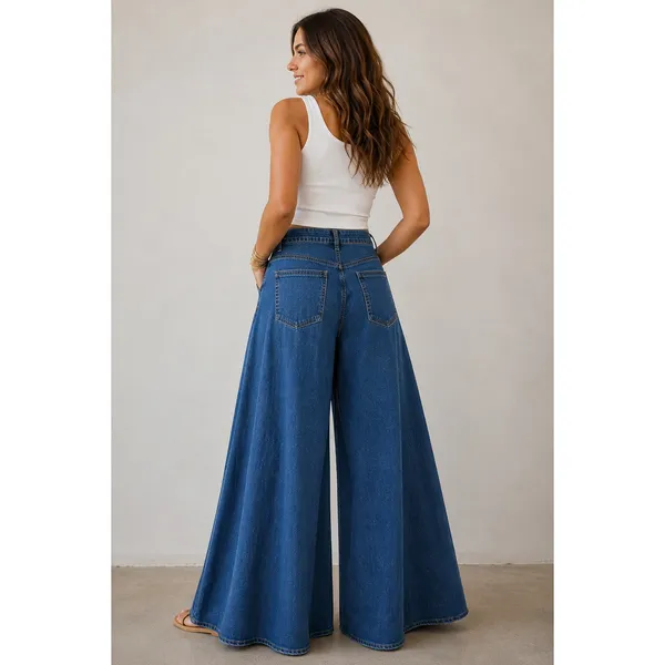 Boutique NWOT Ultra High Rise Extreme Wide Leg Flowy Boho Chic Jeans Medium - Image 2