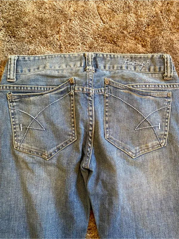 Y2K Amethyst Low rise Jeans Junior's Light Wash Blue Flare Denim Size 5 Bootcut - Image 6