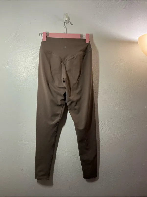 Balance Athletica Taupe High-Rise Leggings Size Medium - Image 2