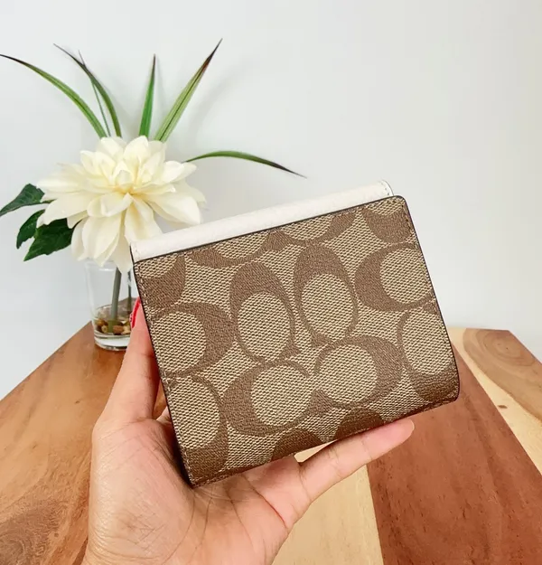 Coach Pepper Wallet In Signature Canvas - Image 4