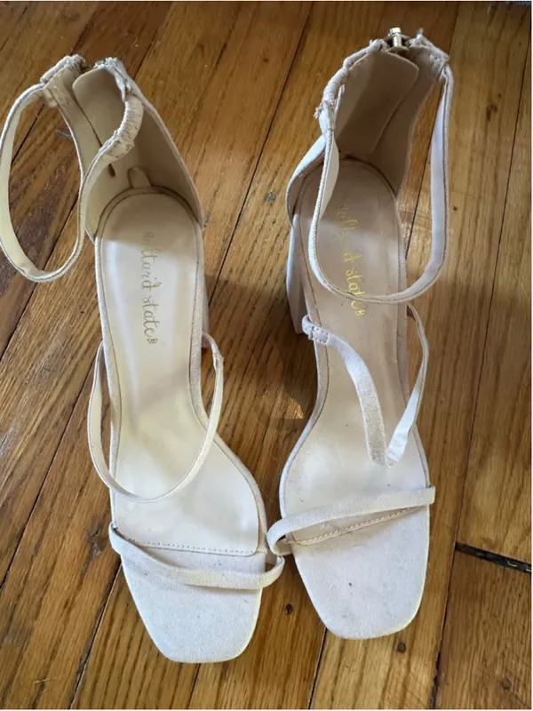 Altar'd State Strappy Block Heel Sandals Nude Beige Faux Suede Back Zip 7.5 - Image 8