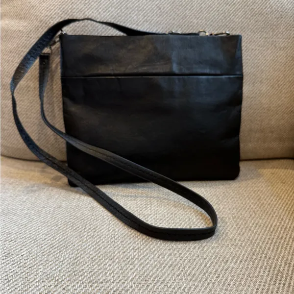 The Sak Black Messenger Bag 100% leather zipper and magnetic closure - Image 2