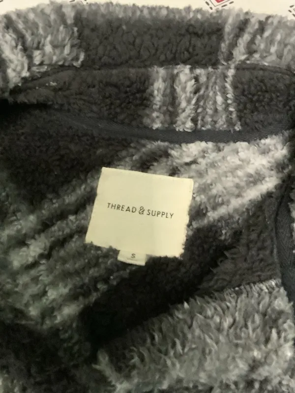 Thread and Supply Women's Jacket Small Plaid Flannel Black White Collared Pocket - Image 2