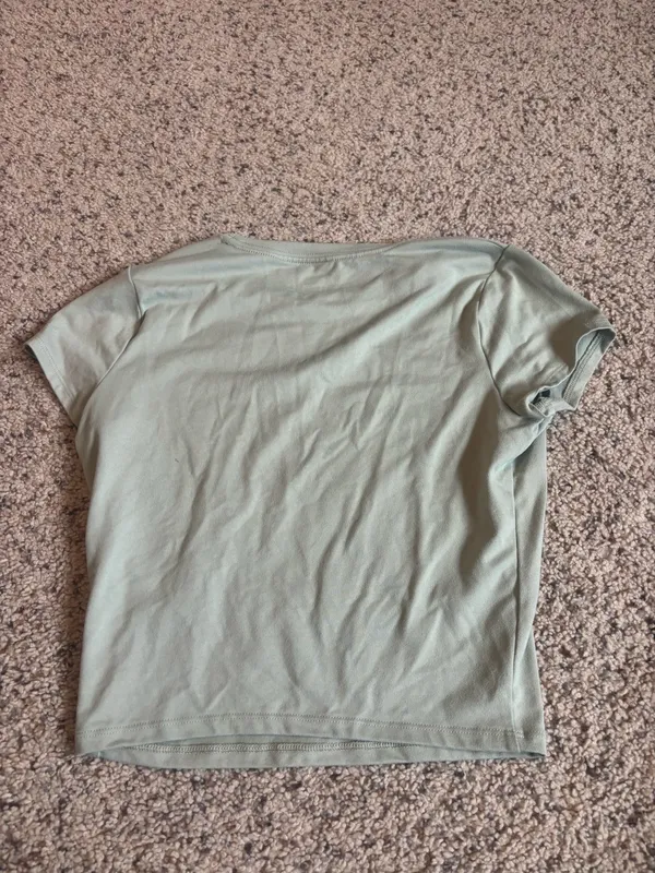 hollister t shirt  - Image 3