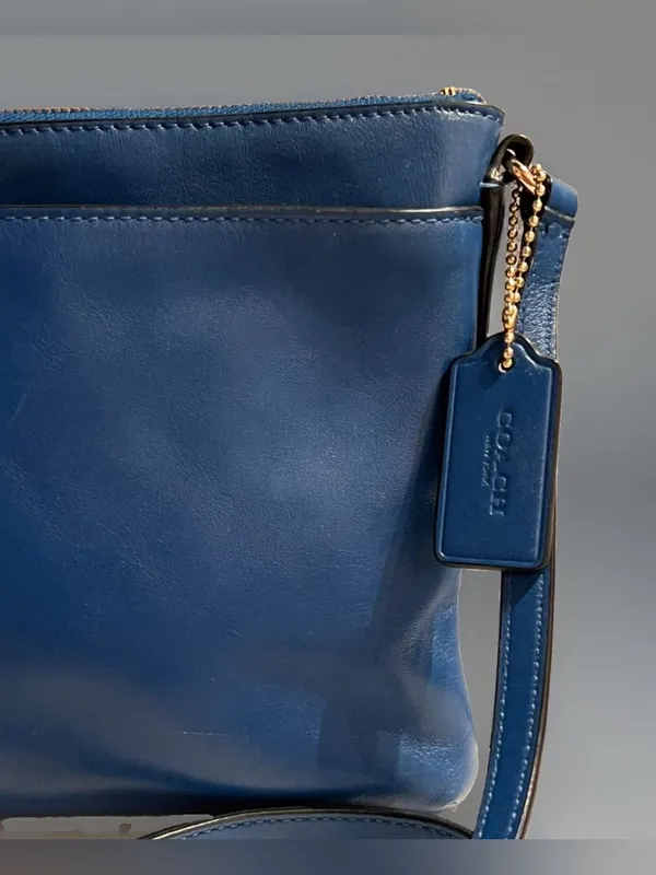 Coach East West Swingpack Crossbody Bag Blue Leather 52638 Beautiful In and Out - Image 5