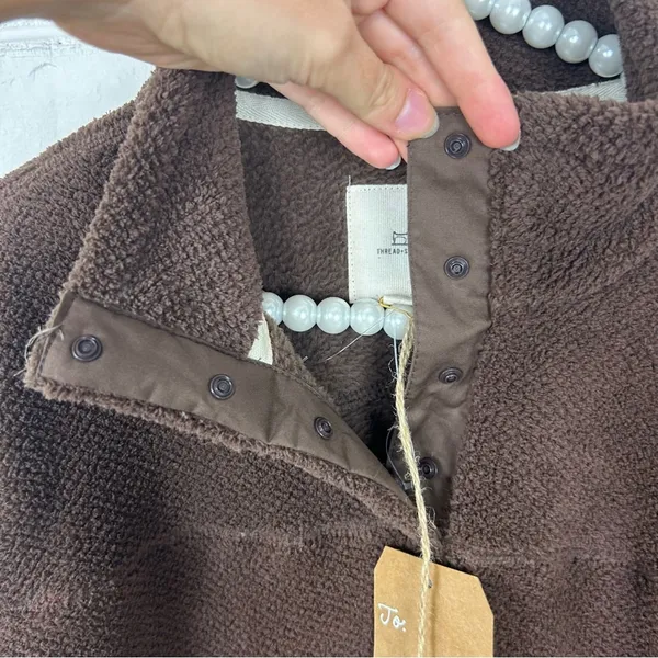 NWT Thread & Supply Brown Sherpa Pullover Jacket Size S - Image 9