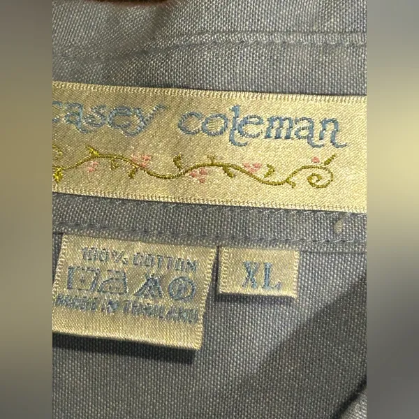 Casey Coleman Top Womens XL Blue Christmas Embroidered Santa - Image 8