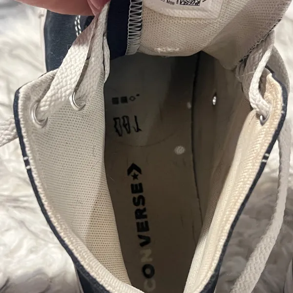 Converse High-Top Sneakers – Kids Size 5 (Fits Women’s 7) ✨ - Image 7