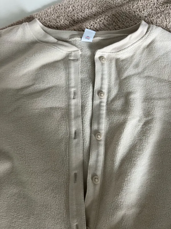Old Navy cream long sleeve Pajamas with button up front. Size S #oldnavy #dress - Image 5