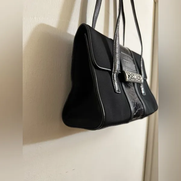 Authentic Brighton One World Black‎ sturdy purse - Image 4