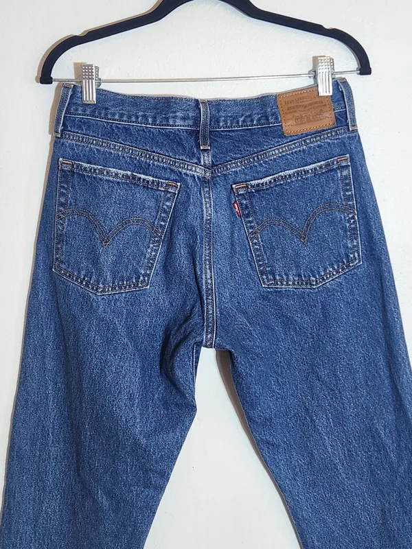 Levi's Women's Wedgie Ankle Jeans Size 28 - Image 5