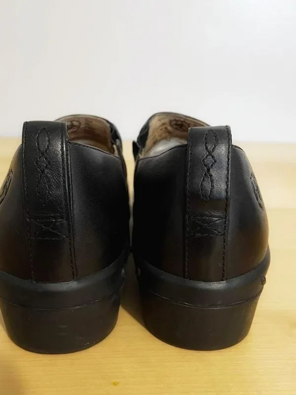 Ariat Size 7 Boots Bootie Comfortable - Image 6