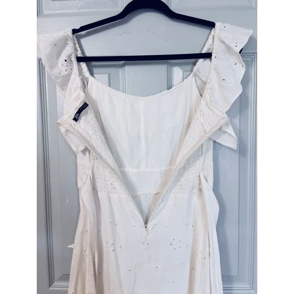 Zara eyelet off shoulder ivory midi cottage women’s dress smocked runs small* - Image 9