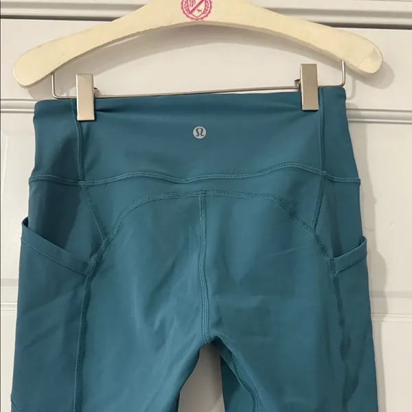Lululemon Teal High-Waisted Leggings size 6 - Image 5