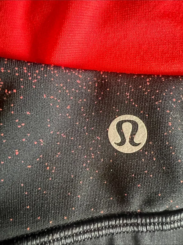 Lululemon Energy bra Sz 8 - Image 3