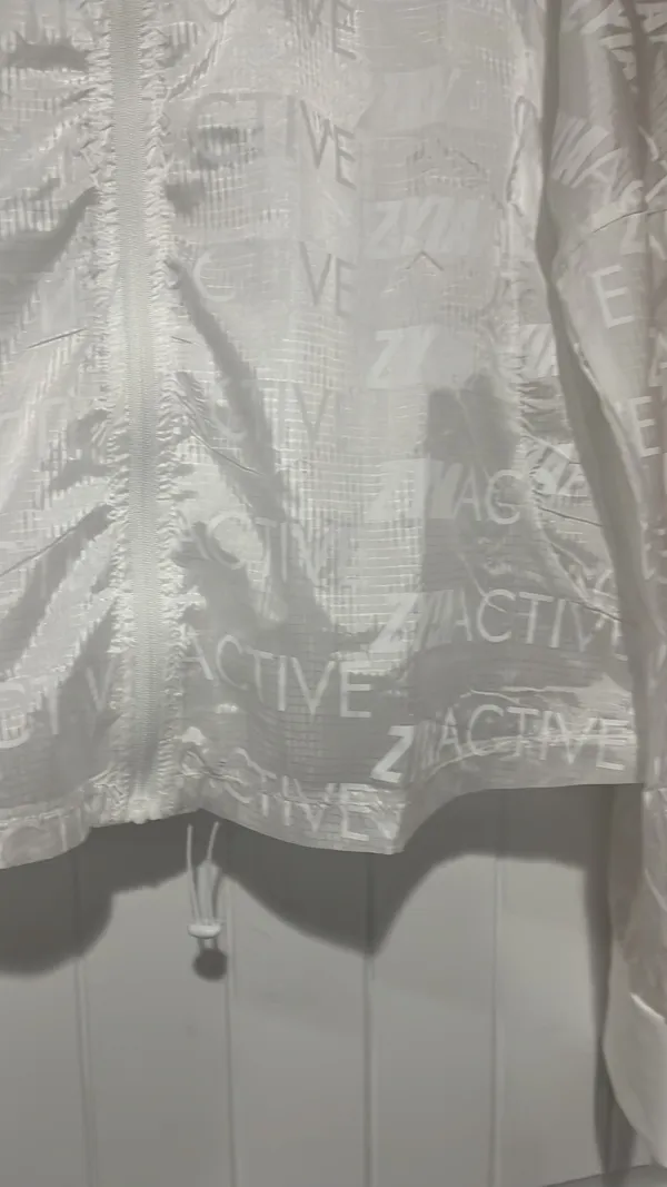 White Active Breeze Lightweight Hooded Jacket Size L. - Image 8