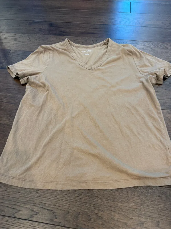 Universal Threads Tan Crewneck Tee Size Large - C45-043 - Image 3