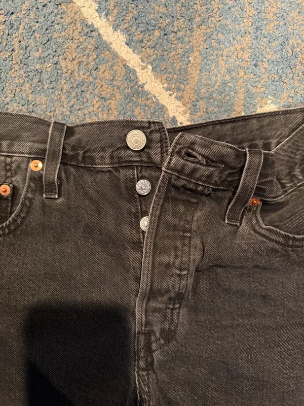 Women’s Levi’s Black Washed Jean Shorts - Image 4
