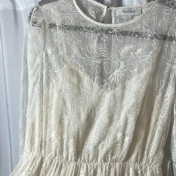 ModCloth Ivory Lace Maxi Dress Long Sleeve Sheer Overlay Lined Size S - Image 5
