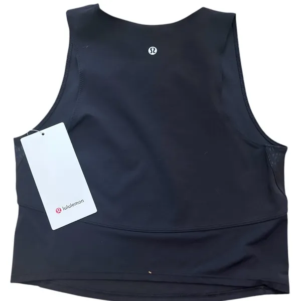 NWT LULULEMON Nulu and Mesh Yoga Tank size 8 Jewel Emboss Black Cropped Gym Run - Image 2